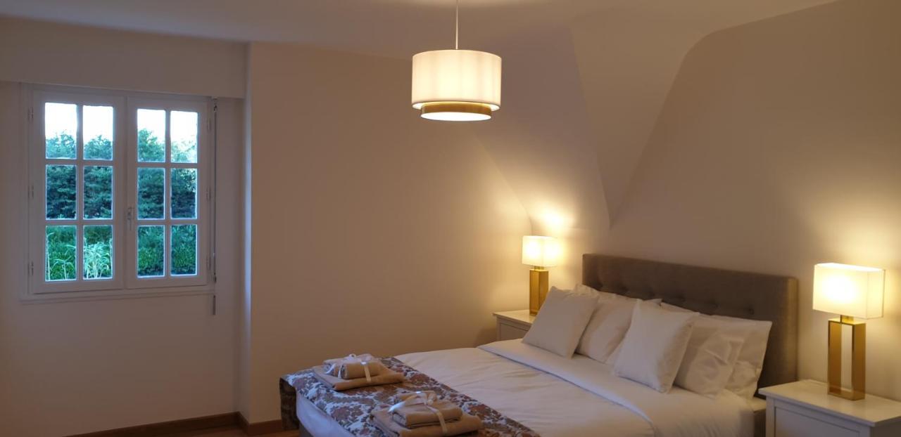 Crown Roads Bed and Breakfast Le Faouët Buitenkant foto