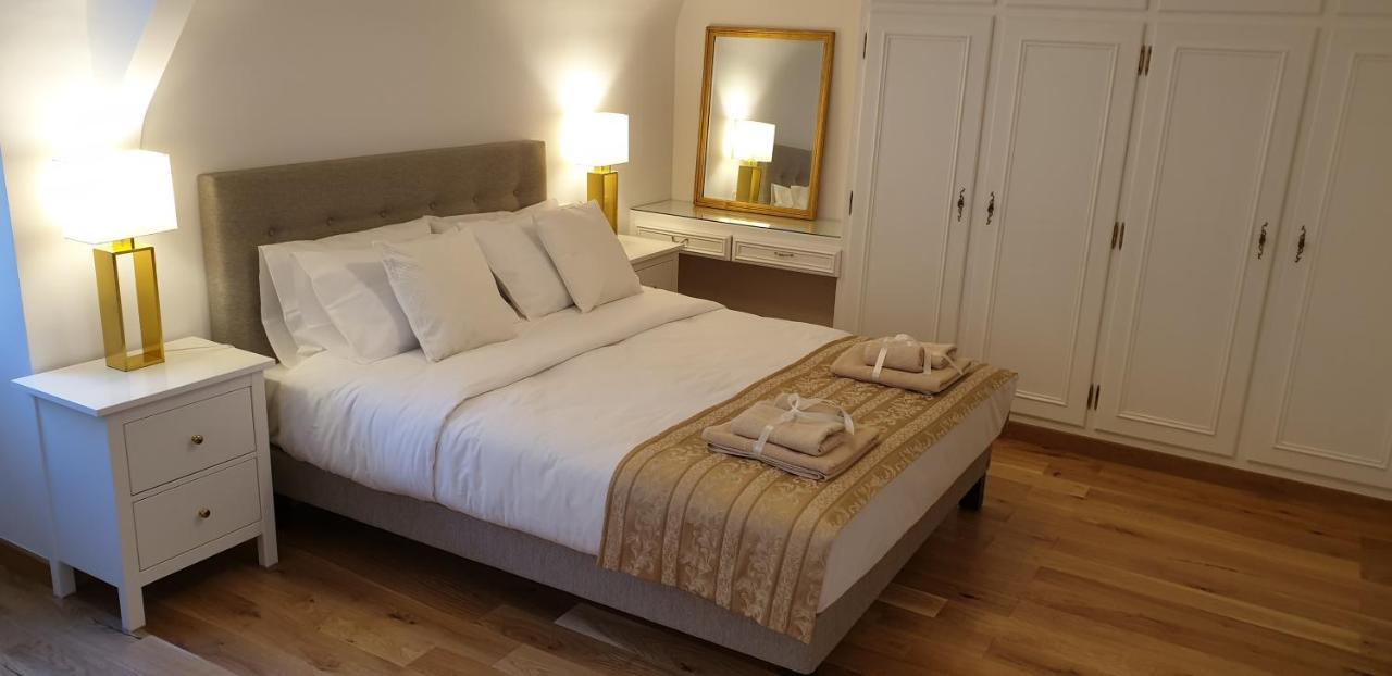 Crown Roads Bed and Breakfast Le Faouët Buitenkant foto