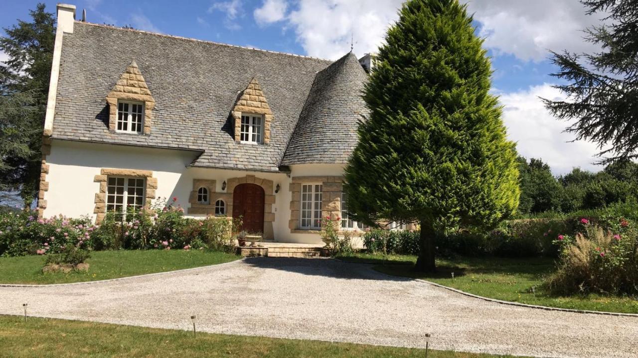 Crown Roads Bed and Breakfast Le Faouët Buitenkant foto