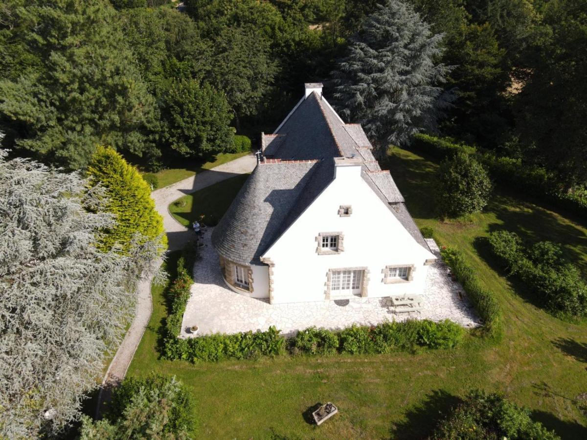 Crown Roads Bed and Breakfast Le Faouët Buitenkant foto