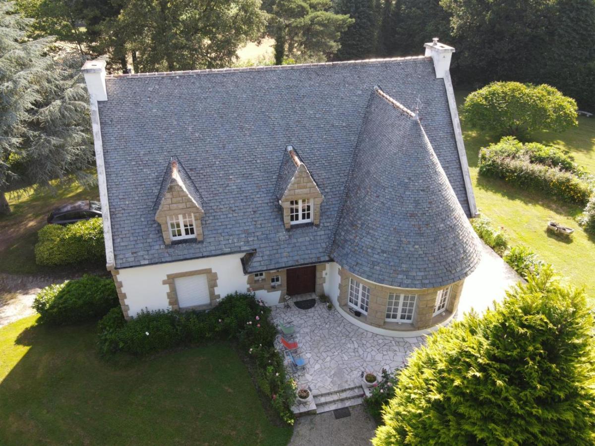 Crown Roads Bed and Breakfast Le Faouët Buitenkant foto